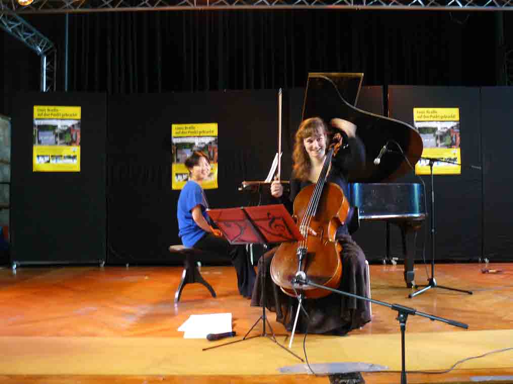Katharina Deserno am Cello und Lin Lin am Klavier